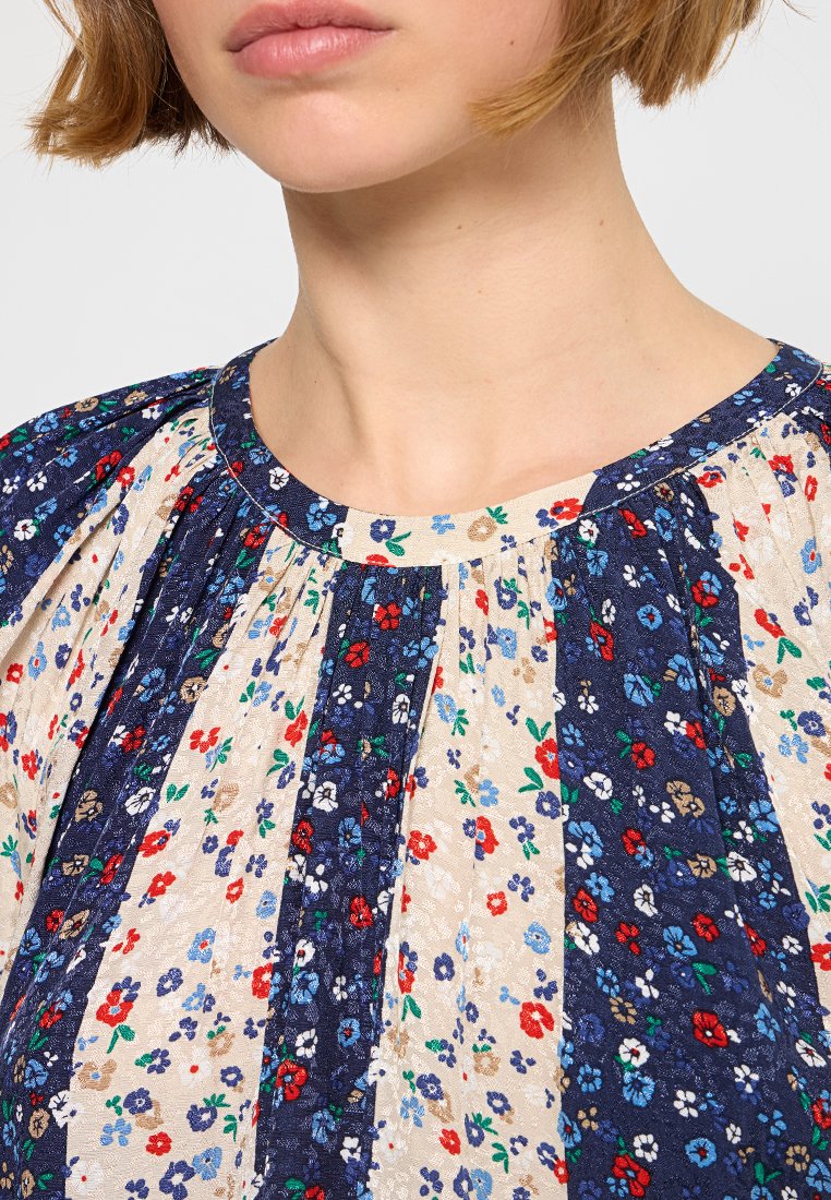 Bluse