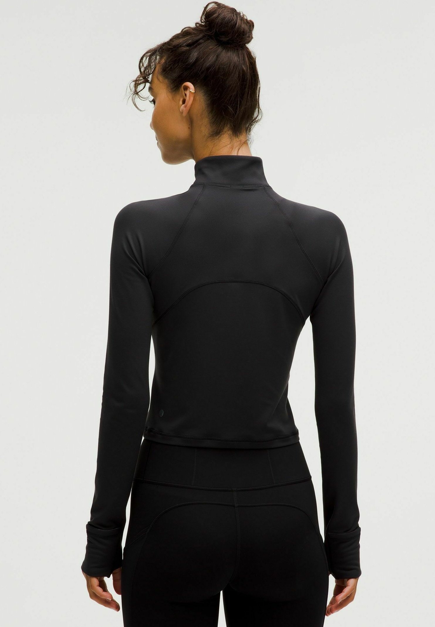 lululemon ブラック ジップアップ LW3ENTS_0001_1?size=1200,1200