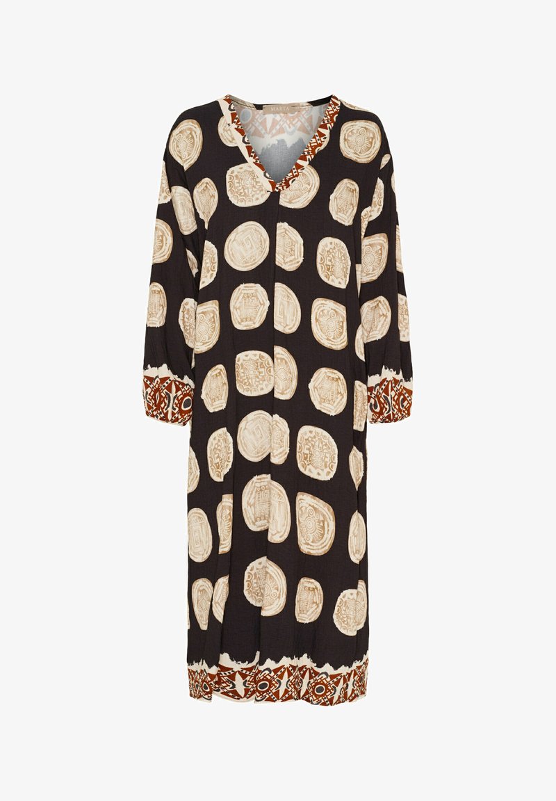 Sort kjole med V-udskæring og lange ærmer, prydet med beige cirkulære mønstre og en kontrasterende brun mønstret kant. Letvægtsstof.