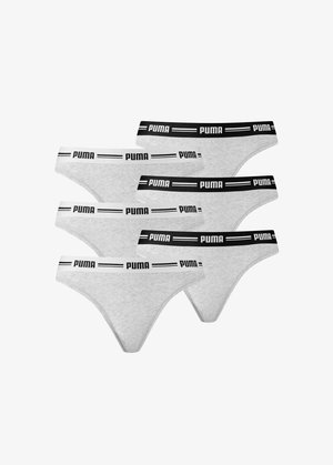Fünf Paare grauer Baumwollstringunterhosen mit schwarzen elastischen Taillenbändern, die mit weißem "PUMA"-Branding und gestreiften Akzenten versehen sind.