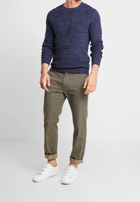 Pier One Chinos - brown