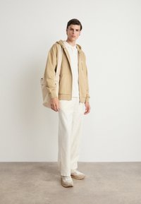 HUGO NARDIMEZ - Sweat zippé - medium beige