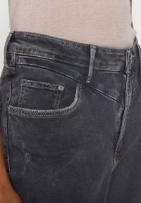 Mavi Džíny Straight Fit - moon washed