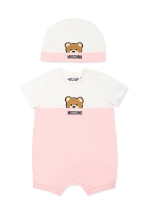Romper per bambini rosa e bianco con maniche corte, caratterizzato da una stampa orsetto e il testo "Moschino". Include un cappellino coordinato con stampa orsetto.