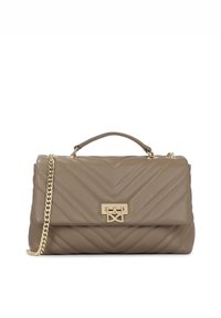 Borsa a tracolla in pelle trapuntata color beige con chiusura in tono oro e tracolla a catena. Presenta un motivo a zigzag e una maniglia superiore per un trasporto versatile.