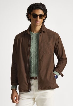 GARMENT DYED OXFORD OVERSHIRT - Košeľa - nutmeg brown