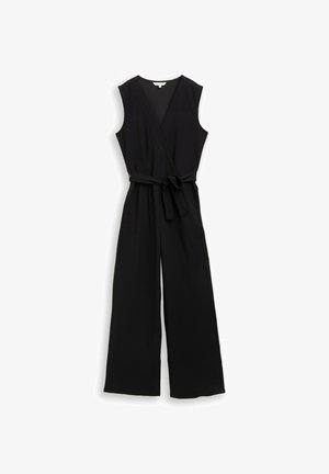 Schwarzer ärmelloser Jumpsuit mit Wickeldesign, weitem Bein und einem Stoffgürtel. Hat einen V-Ausschnitt und zwei seitliche Taschen. Texturiertes Material.