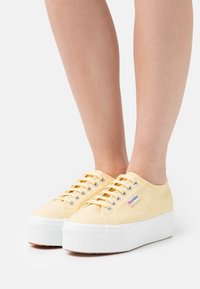 Superga 2790 PLATFORM - Sapatilhas - beige