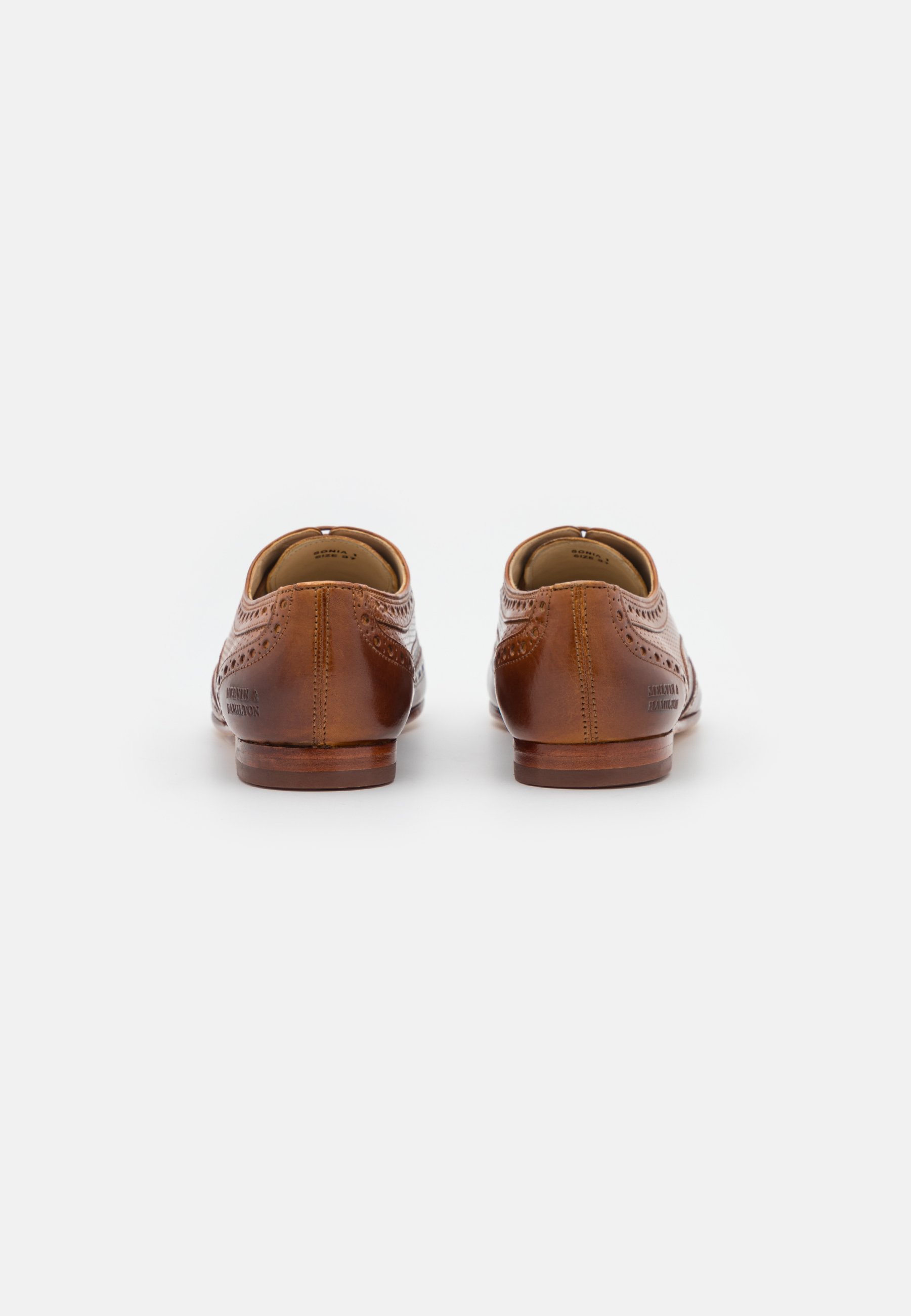 Chaussures Oxford Femme Melvin & Hamilton Sonia - En Cuir Véritable - Talon Plat - Beige - Fait Main En Inde