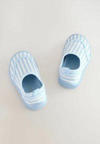 Thumbnail Image 3