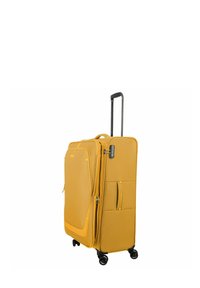 Gelbes Weichschalenkoffer mit zwei Vordertaschen, einem Teleskopgriff und vier Spinner-Rädern für einfache Mobilität. Strukturierte Oberfläche.