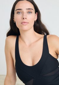 DORINA SAINT TROPEZ SHAPING - Kopalke - black