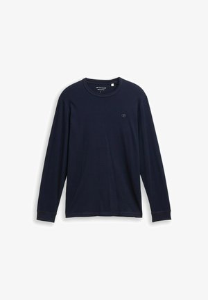 Marineblauwe T-shirt met lange mouwen, gemaakt van zachte katoen, met een ronde halslijn, gestikte zomen en een klein, geborduurd logo op de borst.