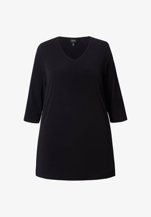 Zwart T-shirt met V-hals en driekwart mouwen, gemaakt van glad katoen, met een ontspannen pasvorm en zonder zichtbare patronen of versieringen.