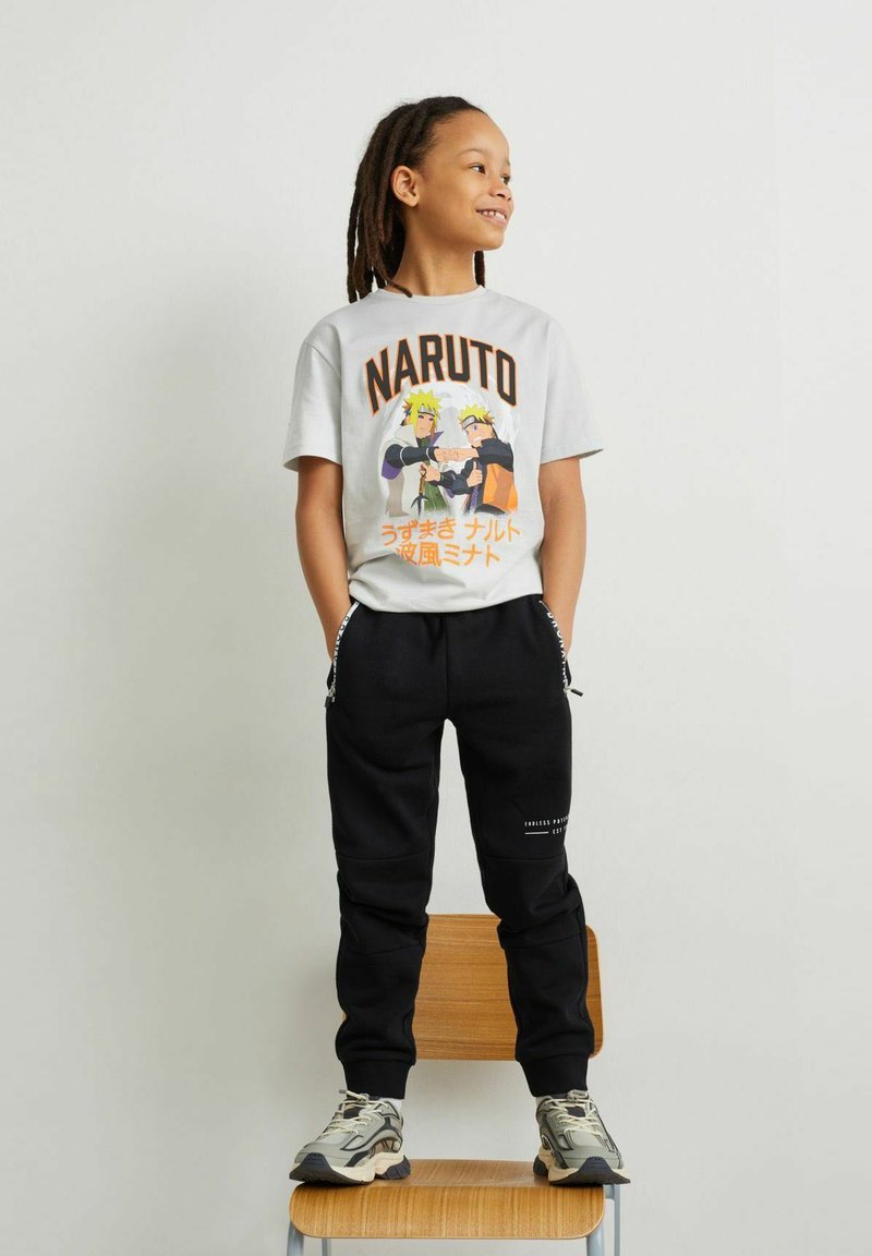 C&A Camiseta Juvenil Estampada Nuvens Naruto Manga Curta Preta