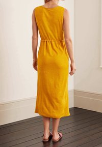 Boden Vardagsklänning - dark yellow
