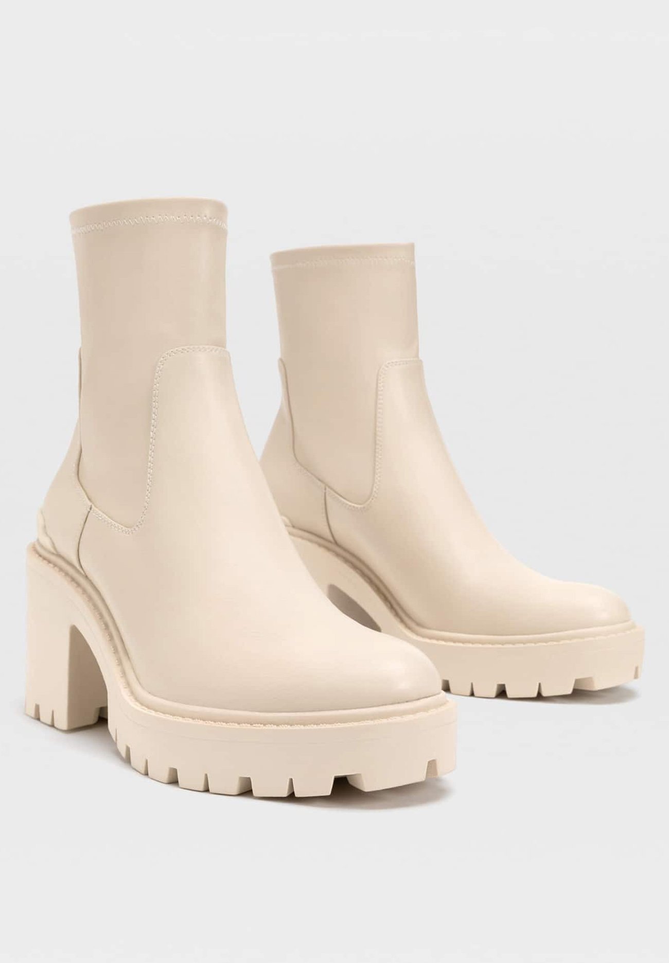 Stradivarius Platform ankle boots - off 