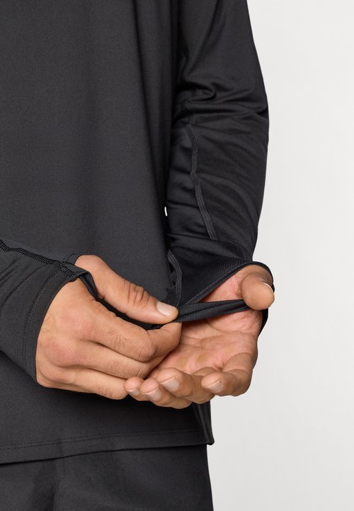 adidas Adi365 Iconic 1/Zip Top Black — foto 5