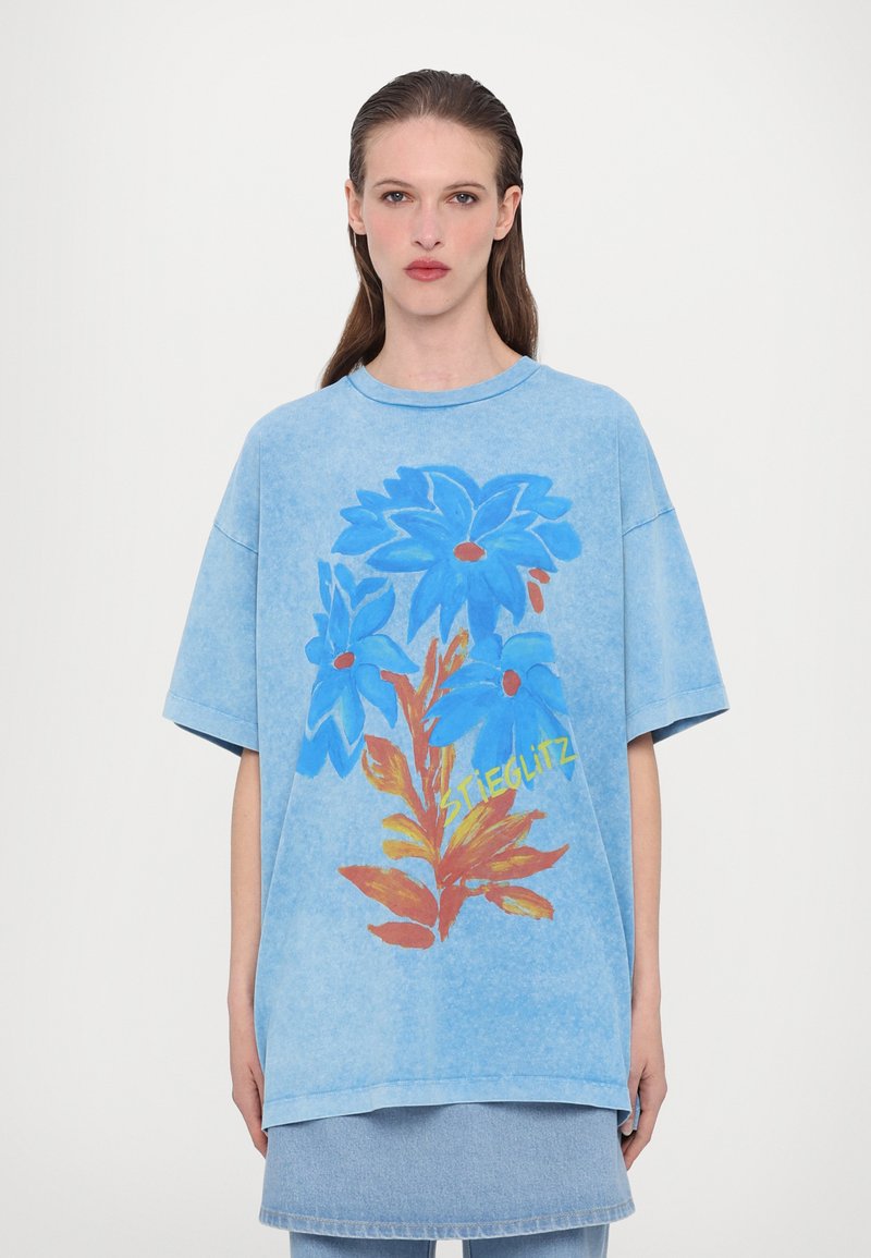 Stieglitz VALERIE OVERSIZED - T-shirt estampada - blue