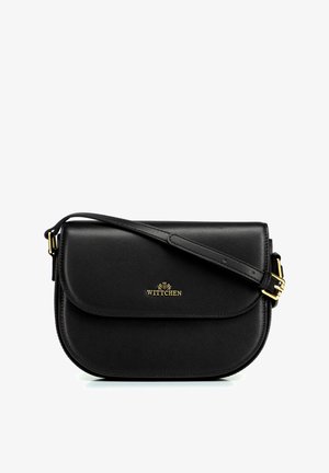 Zwarte leren crossbodytas met flapsluiting, verstelbare riem en gouden Wittchen-logo vooraan in het midden.