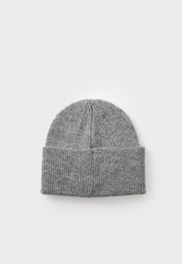Gray knit beanie with a ribbed texture, featuring a folded cuff and seamless crown for a snug fit. Made of soft, warm material.