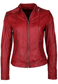Heller roter Lederjacke mit Reißverschluss vorne, zwei seitlichen Reißverschluss-Taschen, Schnallen-Details am Kragen und genähter Paneelgestaltung.