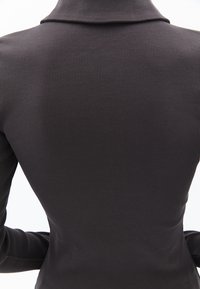 Polo - black olive