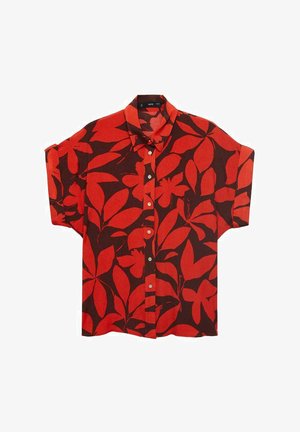 Chemise rouge à manches courtes avec un motif de feuilles noires, boutonnière sur le devant et coupe décontractée. Fabriquée en tissu léger et texturé.