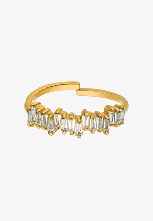 Goldfarbener Ring mit einem strukturierten Band, das eine Reihe klarer, rechteckiger Edelsteine in einem versetzten Design auf der Vorderseite zeigt.