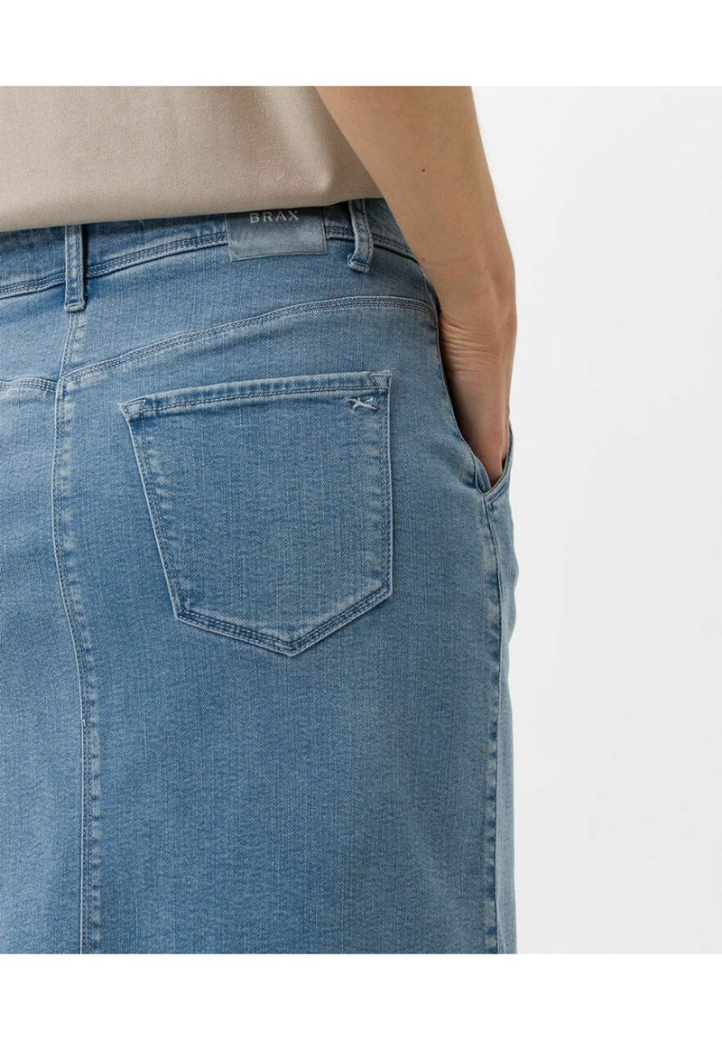 Damen Jeansröcke | BRAX STYLE KIMI Jeansrock used light blue/hellblau - NM26293 Damen Jeansröcke | BRAX STYLE KIMI Jeansrock used light blue/hellblau - NM26293