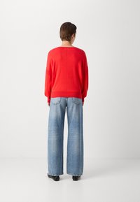 Scotch & Soda V NECK RELAXED - Pulover - flame red