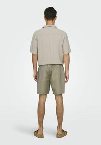 Only & Sons ONSTEL LIFE NOOS - Shorts - coriander