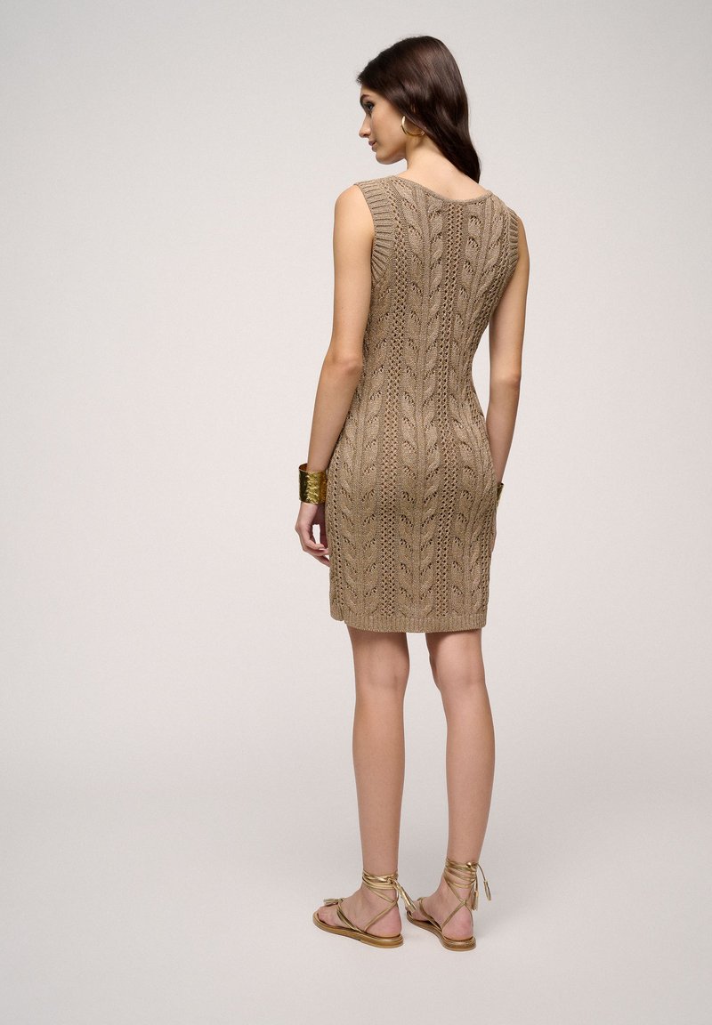Luisa Spagnoli KLEID - Rochie tip creion - oro vecchio