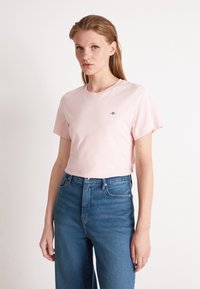 GANT - SHIELD - Základné tričko - faded pink Miniatúrny obrázok 1