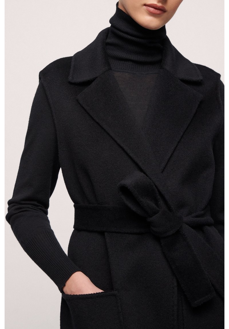 Luisa Spagnoli SULA Smanicato nero