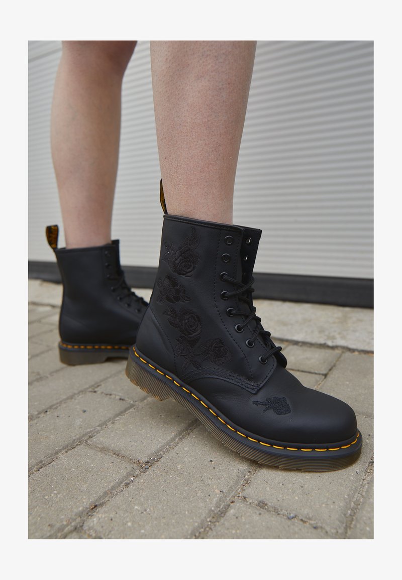 Combat Boots Boots Dr Martens Vonda Mono 1914 Shop Dr Martens 1460