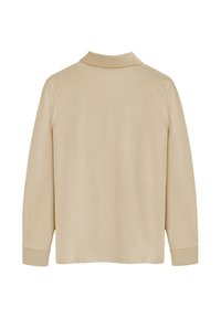 Beżowa koszula z długim rękawem i kołnierzykiem, gładka w dotyku, z prążkowanymi mankietami. Prosty design bez widocznych wzorów lub akcentów.