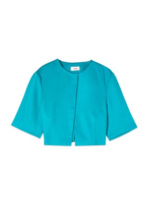 Chaqueta corta turquesa con mangas tres cuartos, cuello redondo y cierre frontal oculto.