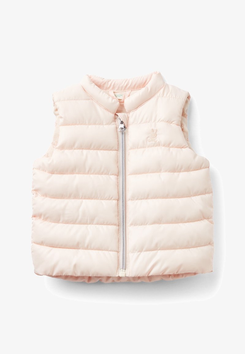Gilet rembourré pour tout-petit, rose clair, avec un quilting horizontal et une fermeture éclair à l'avant, avec un petit lapin brodé sur la poitrine.