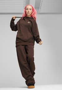 Puma BETTER CLASSICS - Felpa con cappuccio - espresso brown