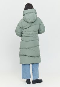 Thumbnail Image 3