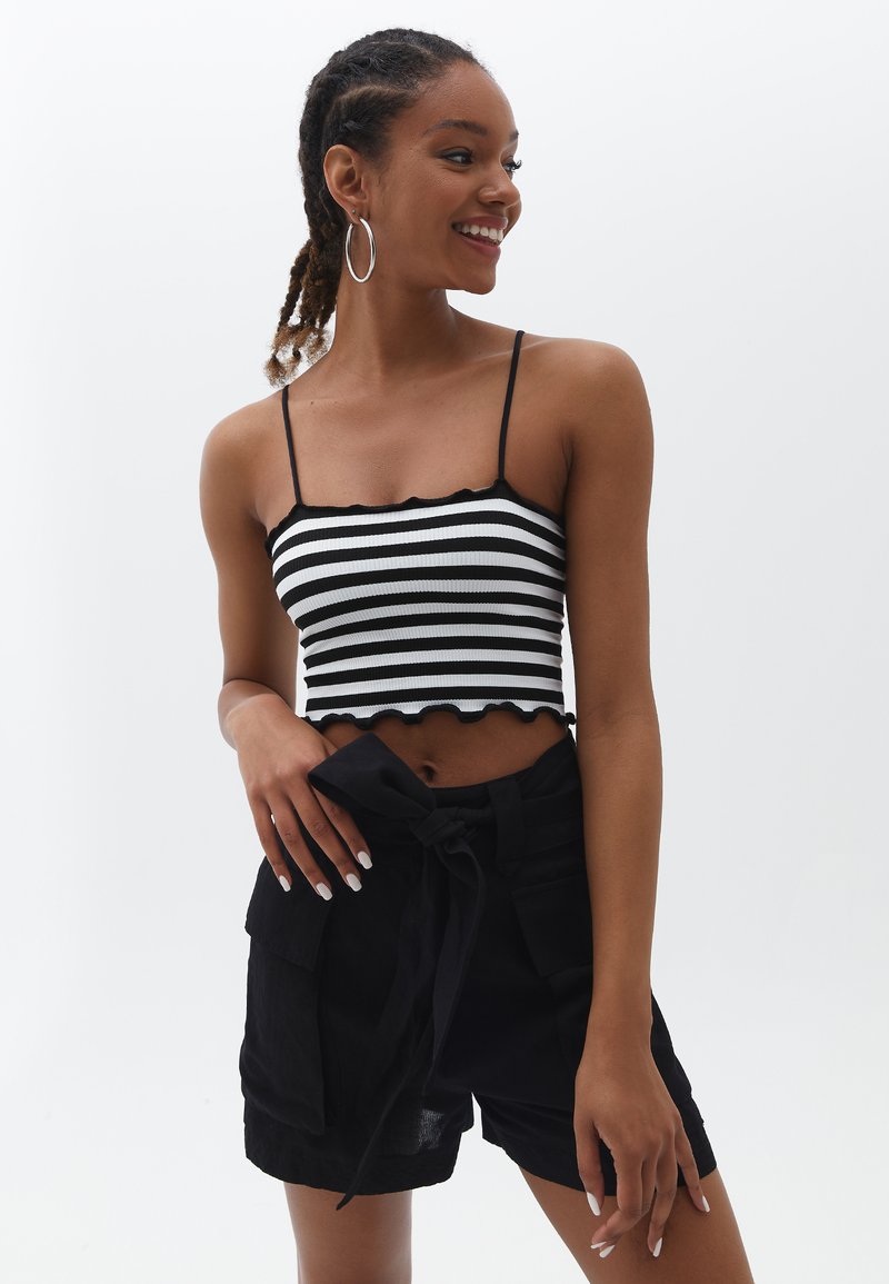 Damen T-Shirts | OXXO CROP WITH THIN STRAPS Top black stripe/schwarz - LB62193 Damen T-Shirts | OXXO CROP WITH THIN STRAPS Top black stripe/schwarz - LB62193