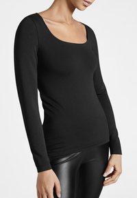Unausgewählt, black