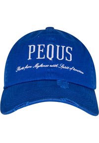 Blue baseball cap made of cotton, featuring white embroidered text "PEQUS" and a slogan. Distressed accents near the brim.