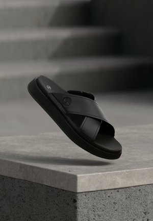 CASCO COVE - Šľapky - black