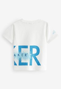 Baker by Ted Baker GRAPHIC REGULAR FIT - Triko s potiskem - blue on white