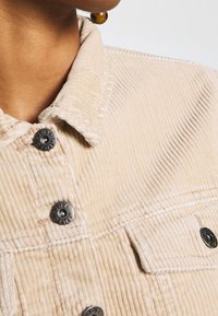 JDY Veste légère - light brown