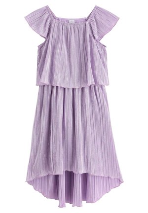 Fliederfarbenes, ärmelloses, plissiertes Kleid mit Schmetterlingsärmeln, mehrlagigem Oberteil und asymmetrischem Saum, geeignet für formelle oder legere Anlässe.