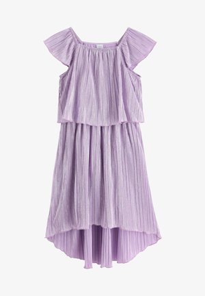 Fliederfarbenes, ärmelloses, plissiertes Kleid mit Schmetterlingsärmeln, mehrlagigem Oberteil und asymmetrischem Saum, geeignet für formelle oder legere Anlässe.