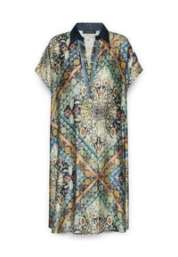 Kratké šaty s krátkým rukávem z lehké látky, které mají vícebarevný geometrický vzor a límec ve stylu denimu.